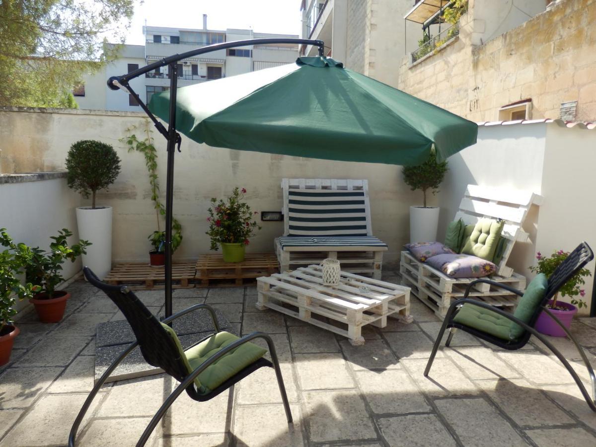 Casa Lauretta - Terrazza - Garage Wifi E Bici Gratuite Villa Lecce Exteriör bild