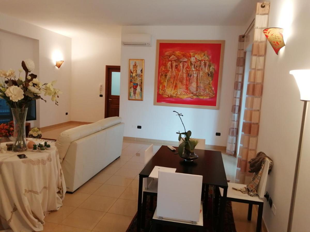 Casa Lauretta - Terrazza - Garage Wifi E Bici Gratuite Villa Lecce Exteriör bild