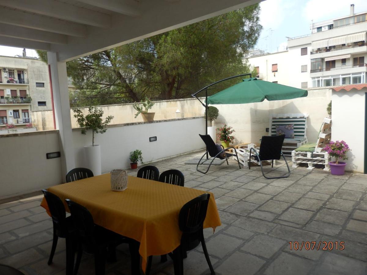 Casa Lauretta - Terrazza - Garage Wifi E Bici Gratuite Villa Lecce Exteriör bild